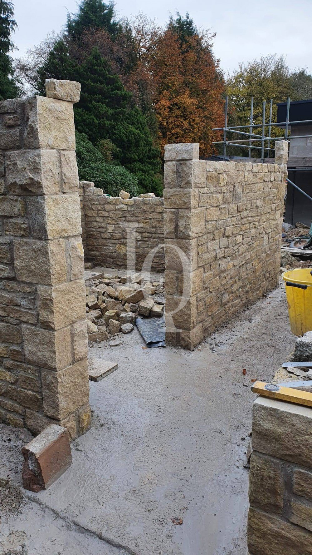 purbeck-sawn-bed-quoins