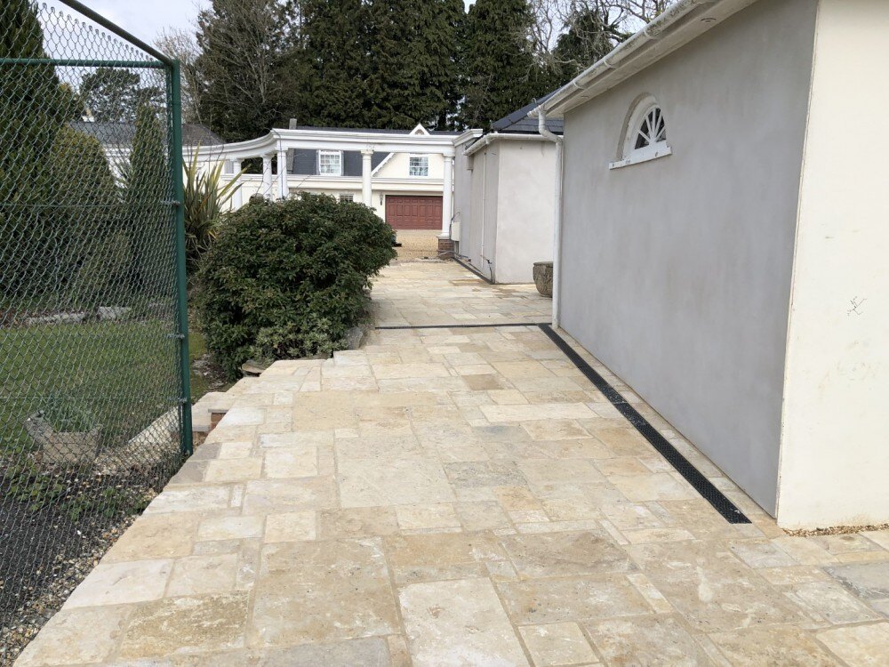 purbeck-riven-paving-1