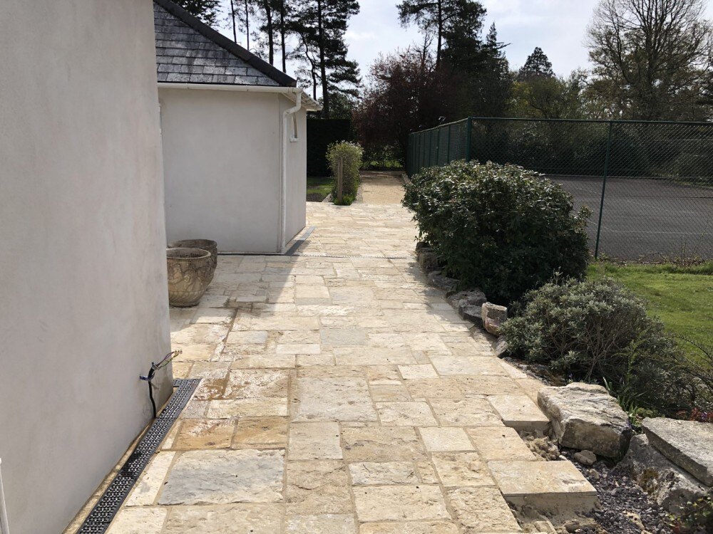 purbeck-riven-paving-2